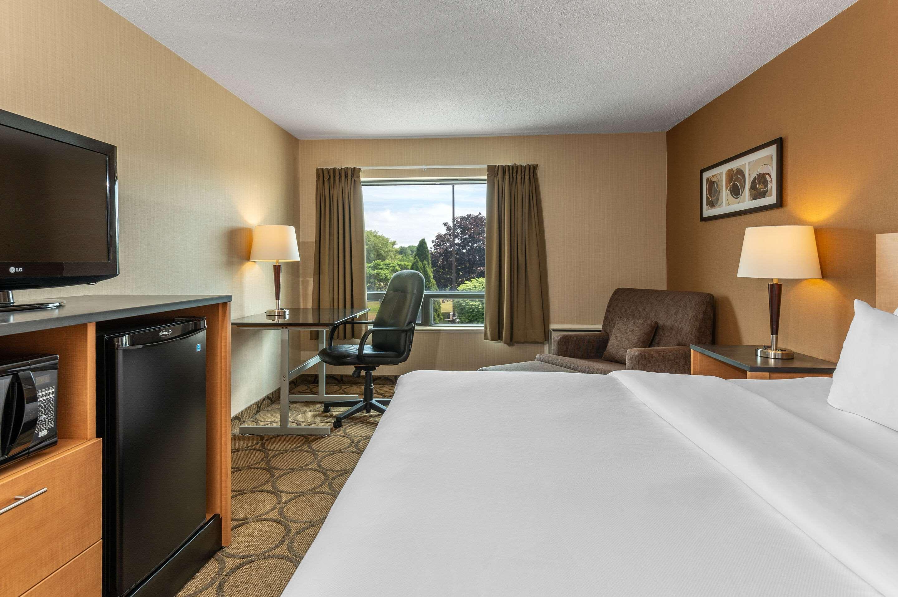 Comfort Inn Kapuskasing Exteriör bild